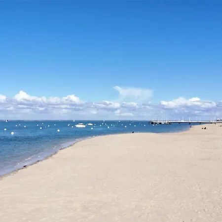 Centre: Beau T2 53m² Avec Terrasse, Parking, Ascenseur, Proche Et Commerces - Fr-1-420-93 Apartmán Arcachon
