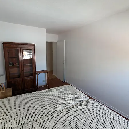 Centre: Beau T2 53m² Avec Terrasse, Parking, Ascenseur, Proche Et Commerces - Fr-1-420-93 Daire