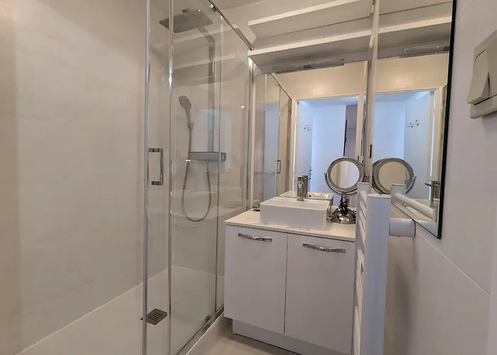 شقة Centre: Beau T2 53m² Avec Terrasse, Parking, Ascenseur, Proche Et Commerces - Fr-1-420-93 آركاشو